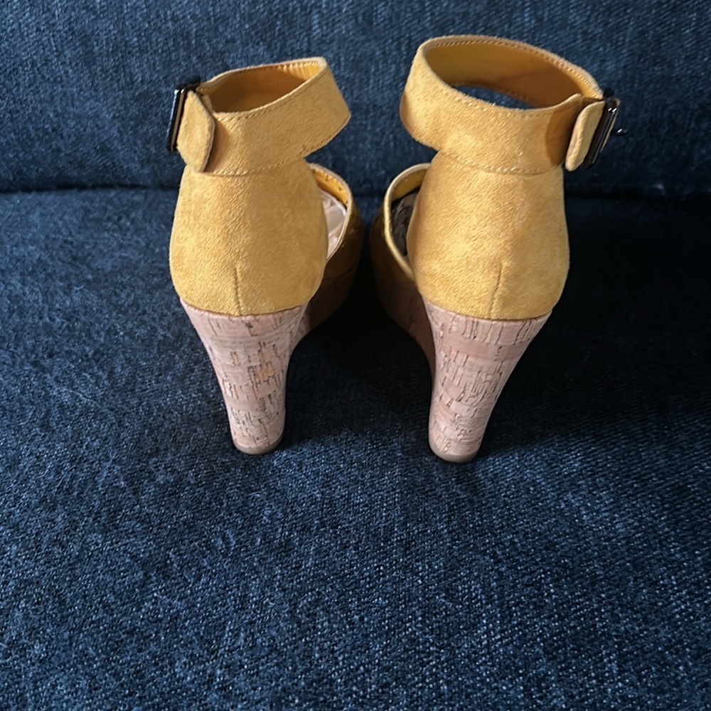 Marc Fisher, NEW, platform sandals, 7.5 - Picture 3 of 4